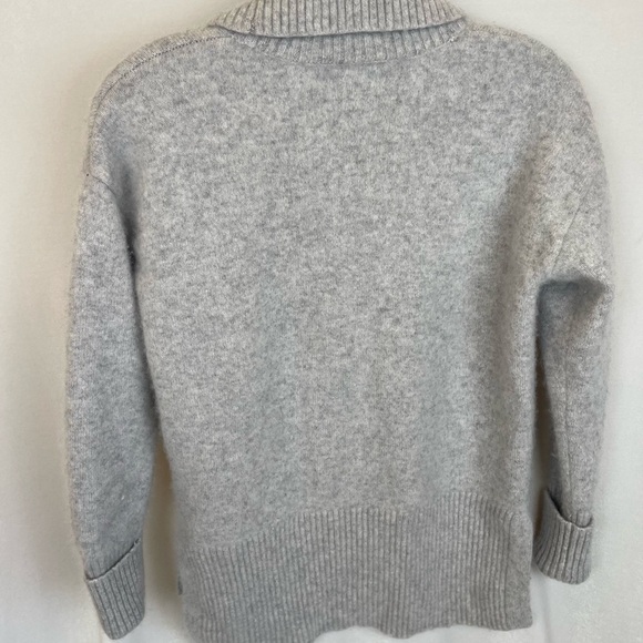 Rachel Zoe 100% 2-ply cashmere cowl neck grey sweater size medium - Picture 6 of 7